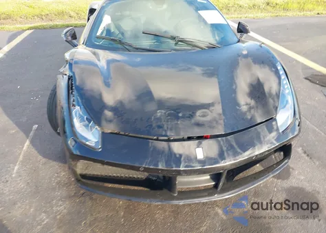 2019 Ferrari 488 Gtb z USA, uszkodzony, nr VIN ZFF79ALA6K0245873